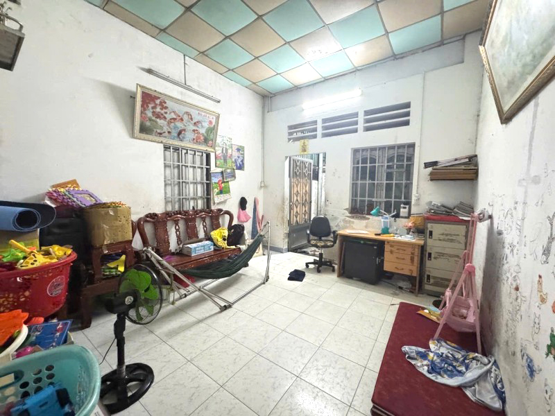 án gấp nhà cấp 60m2- 4 nở hậu, gần Đường Sách – Vincom Lê Văn Việt – chỉ 2.7 tỷ - Ảnh chính
